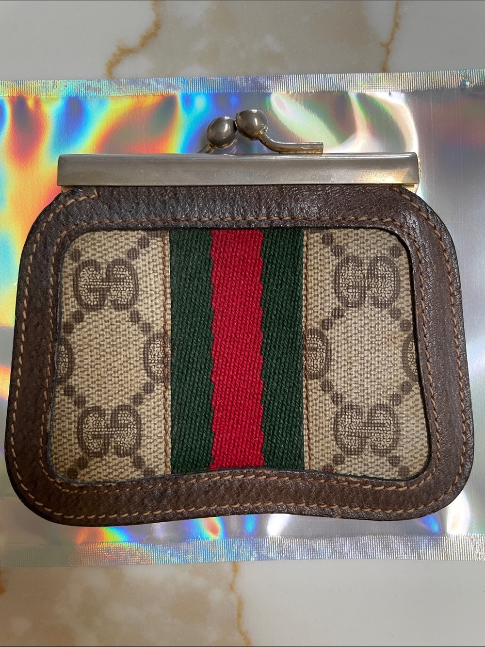 GUCCI GG Supreme Sherry Line Kisslock Coin Purse
